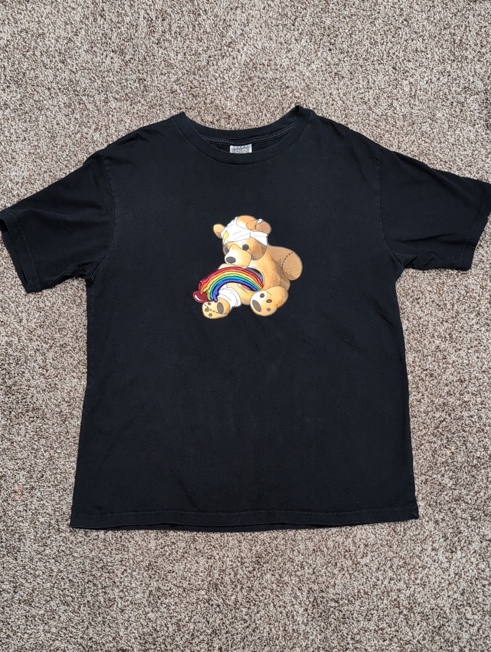 Teddy Fresh Colorful Filth Rainbow Bear Graphic T-shirt Size Large